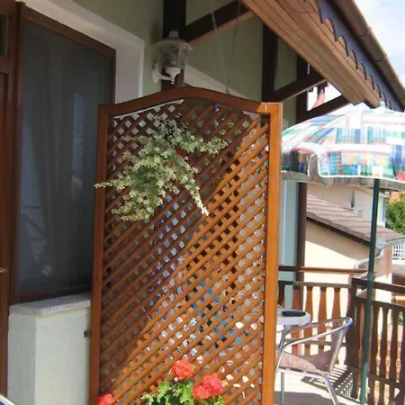 Kispal Apartmanhaz Apartment *
