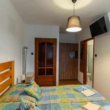 Kispal Apartmanhaz 잘라카로쉬