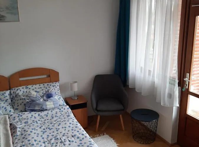 Lägenhet Kispal Apartmanhaz