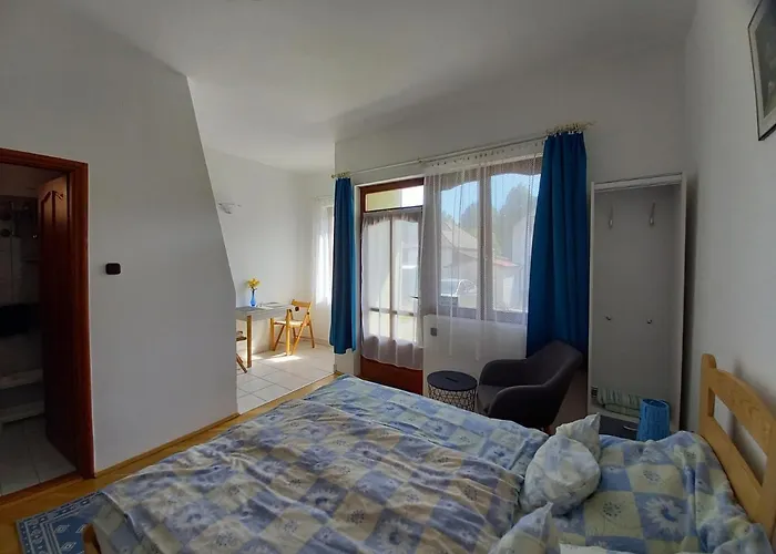 Kispal Apartmanhaz Lägenhet *